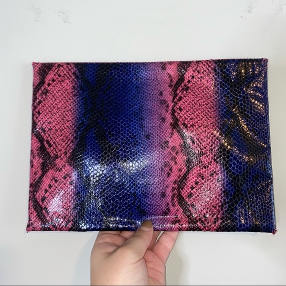 BCBGMaxArzia Pink Purple Snakeskin Leather Envelope Clutch - Picture 4 of 10